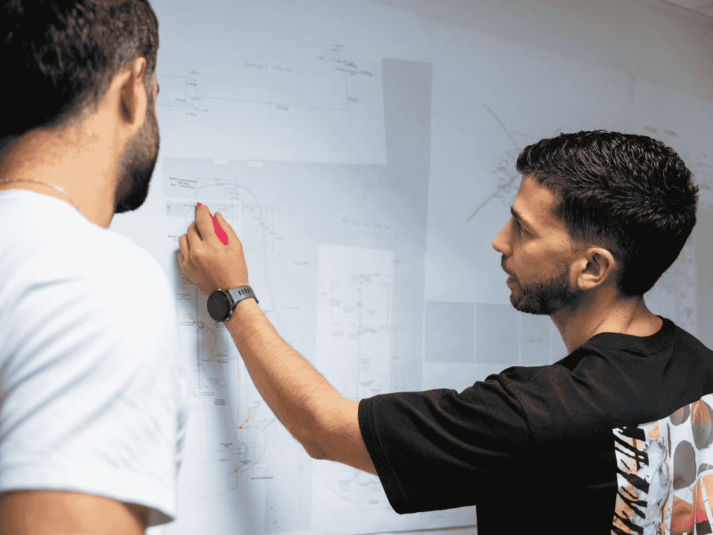 le bureau d'étude de lo piccolo accompagne les clients de Pau à Tarbes en passant par Orthez, dans tous les travaux de conception et réalisation